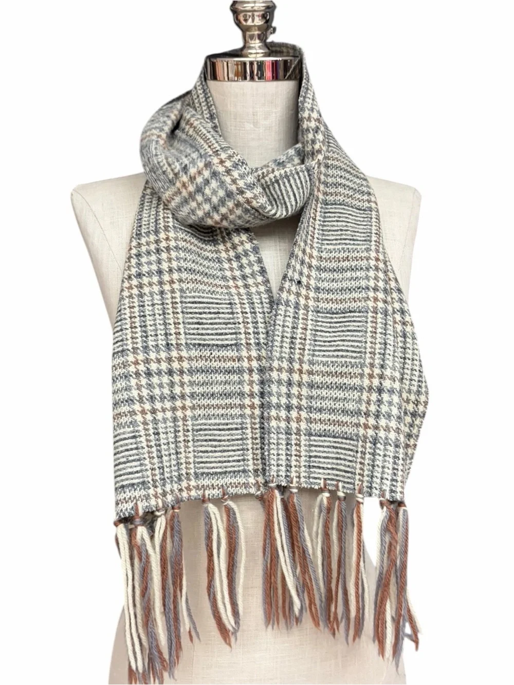 Vintage classic scarf